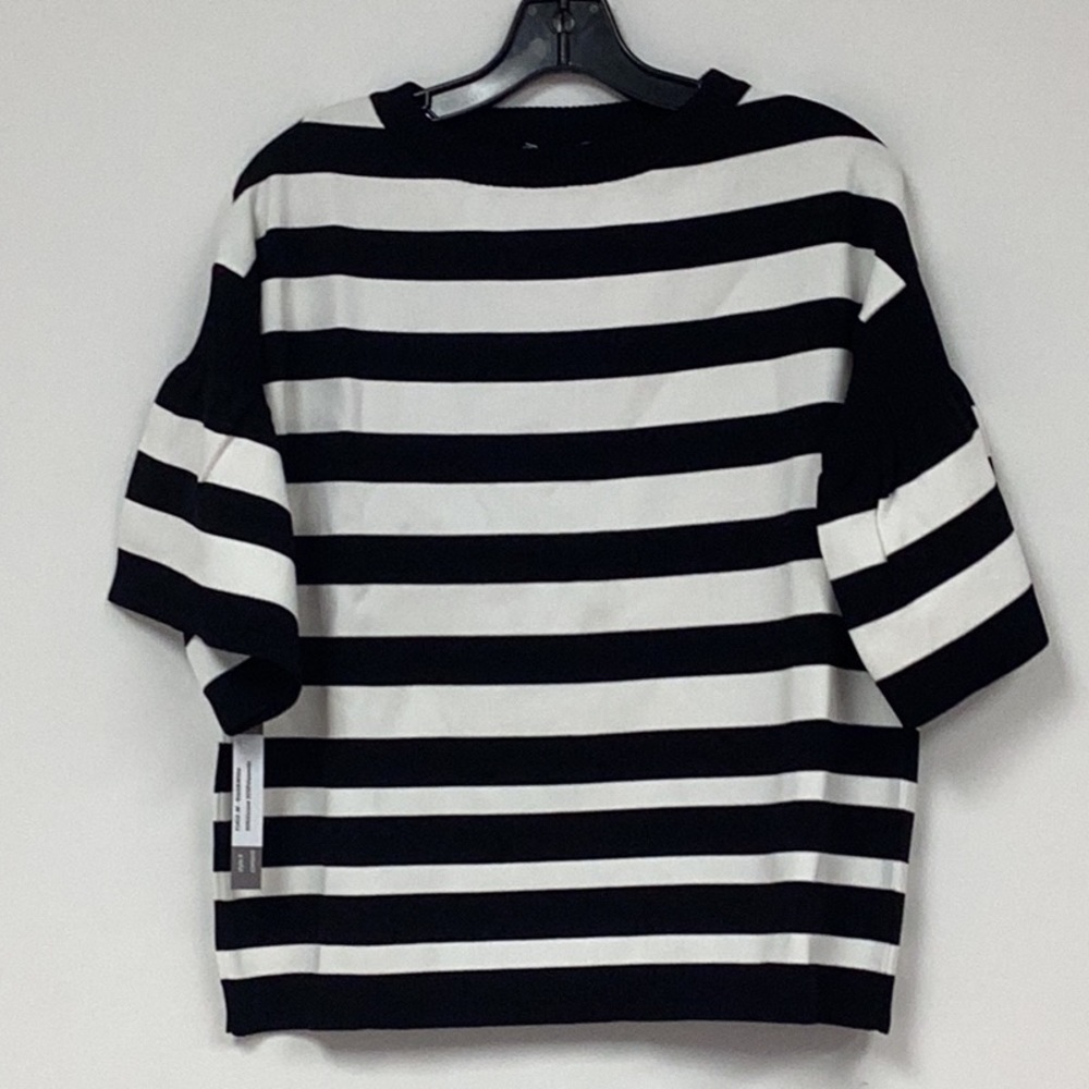 Beautiful boxy stripes sweater short sleeves